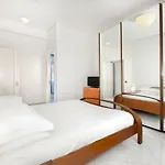 Amore Rentals - Doria Home